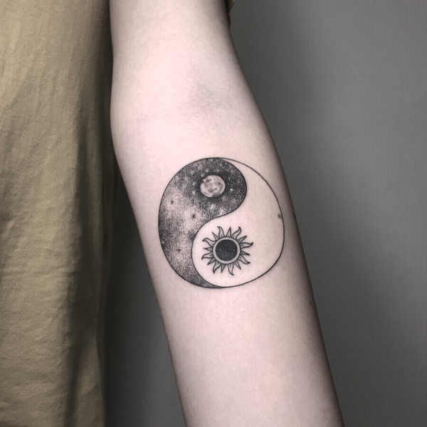 Sol tatuering: Betydelse, design, historia och foton